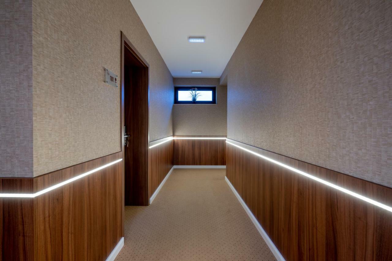 Doresz Wellness Panzio Bed and Breakfast Újhartyán Εξωτερικό φωτογραφία